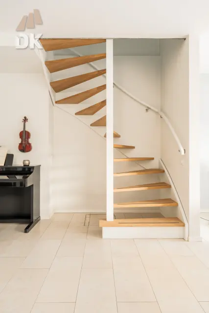 0032 open houten trap Capelle aan den IJssel 7