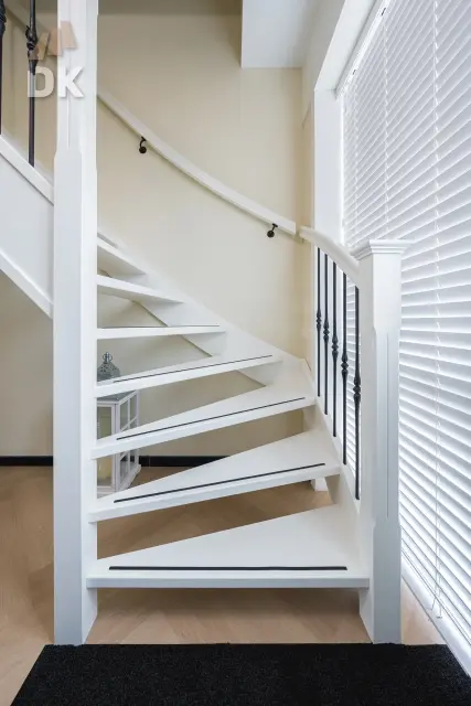 0037 Open kwarttrap Ter Aar 4