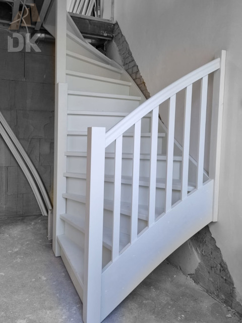 Vuren open trappen 06